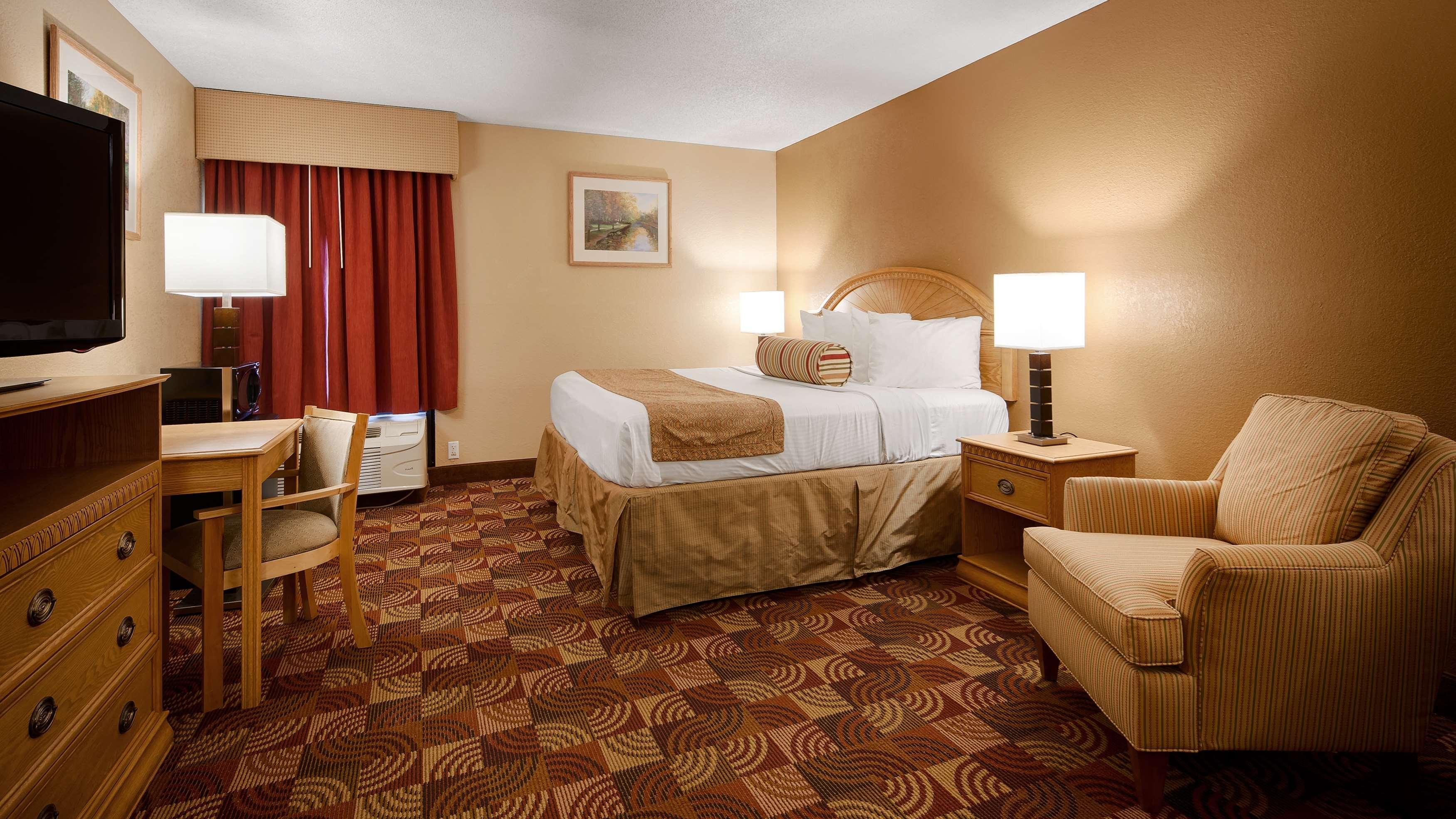 Best Western Martinsville Inn Екстер'єр фото